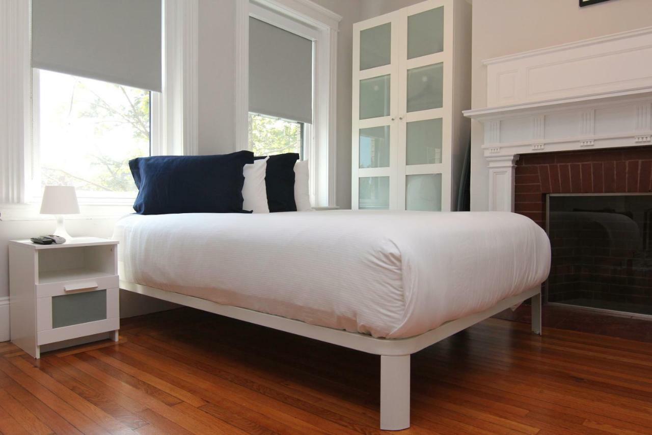 Large Studio W/ Queen And Sofa Bed..#38 Brookline Exterior photo