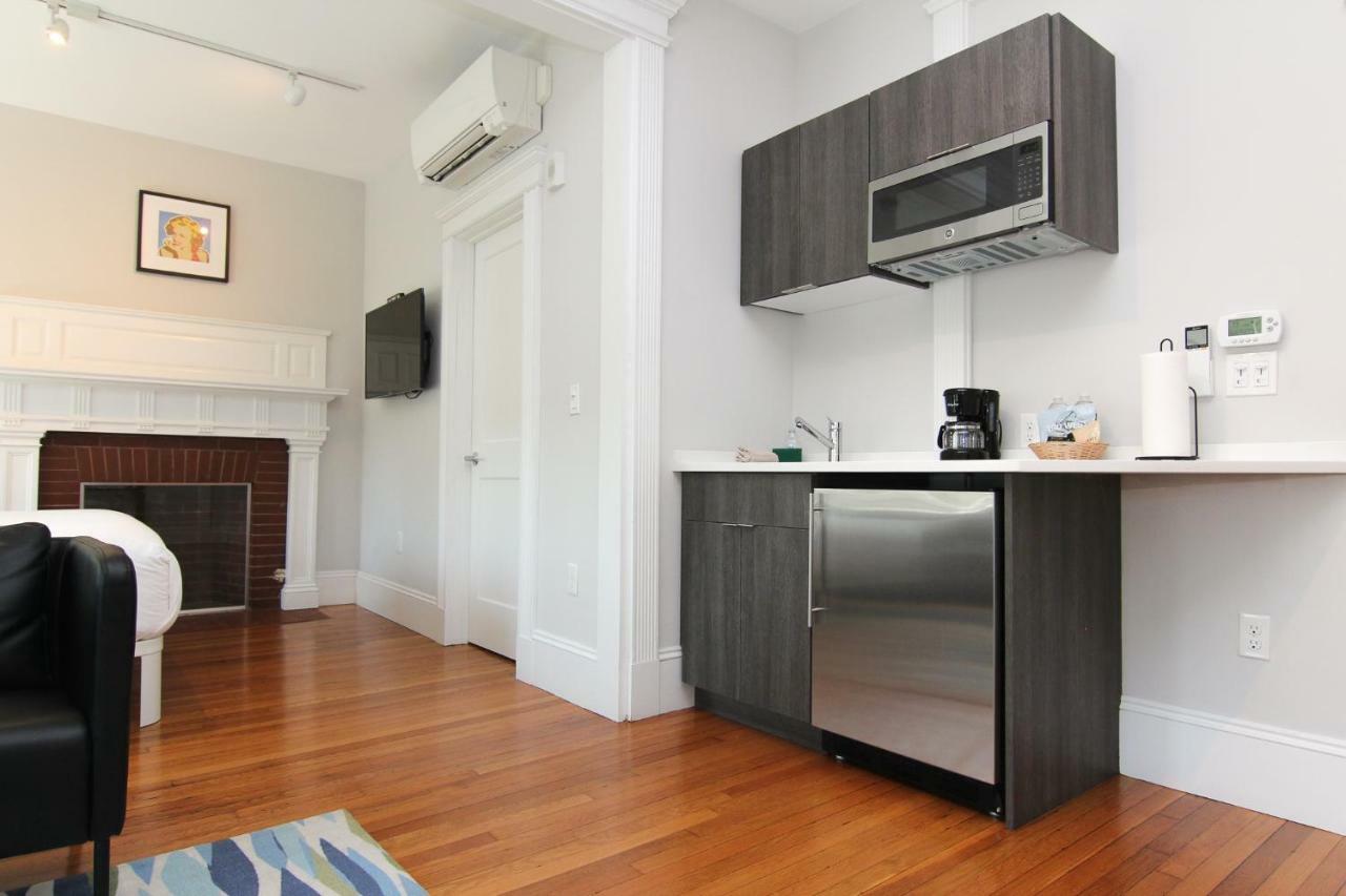 Large Studio W/ Queen And Sofa Bed..#38 Brookline Exterior photo